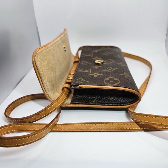 Preloved Louis Vuitton Vintage Monogram Canvas Pochette Twin PM Shoulder Bag - Picture 8 of 12